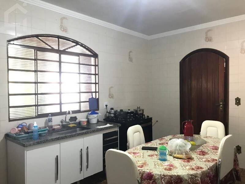 Casa, 2 quartos, 195 m² - Foto 11