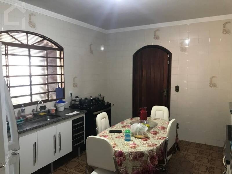 Casa, 2 quartos, 195 m² - Foto 13