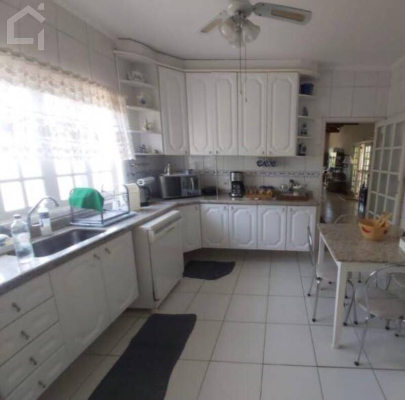 Casa, 3 quartos, 260 m² - Foto 10