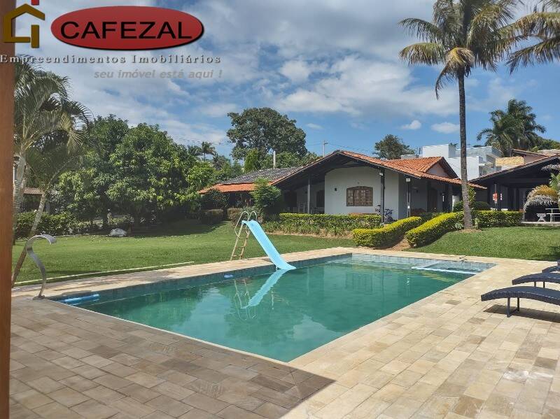 Casa, 4 quartos, 339 m² - Foto 1