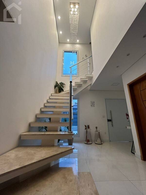 Sobrado, 3 quartos, 200 m² - Foto 4
