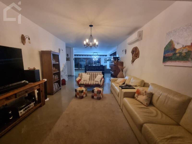 Casa, 3 quartos, 256 m² - Foto 3