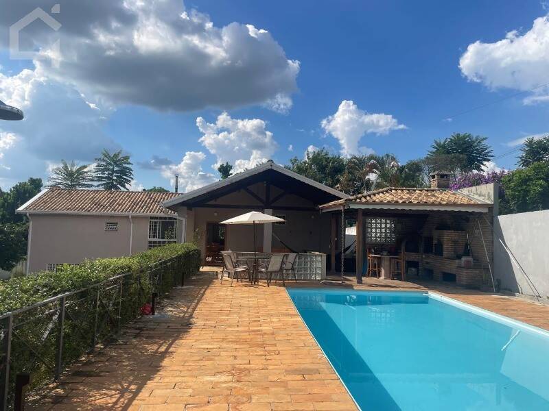 Casa, 4 quartos, 390 m² - Foto 1
