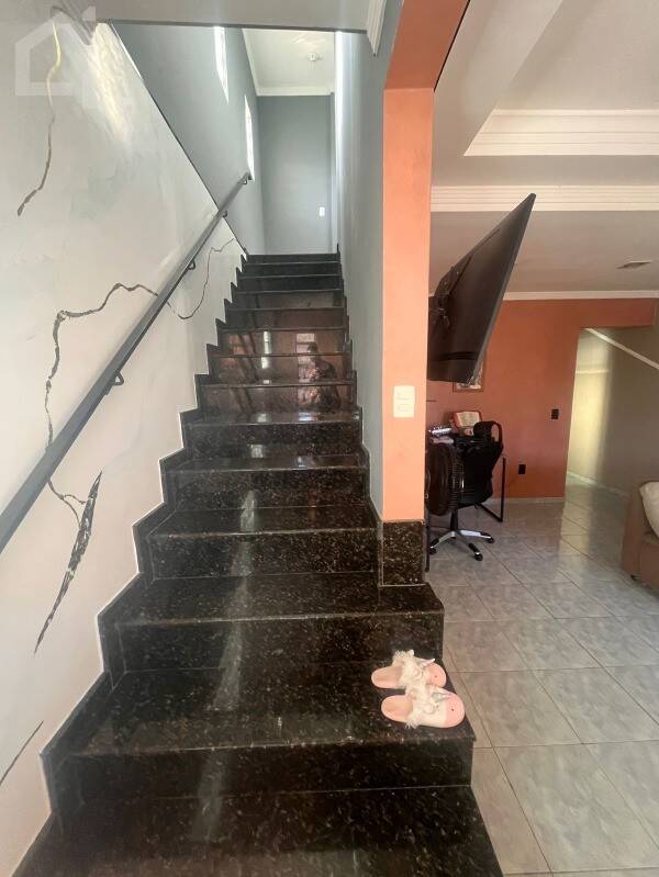 Casa, 3 quartos, 197 m² - Foto 6