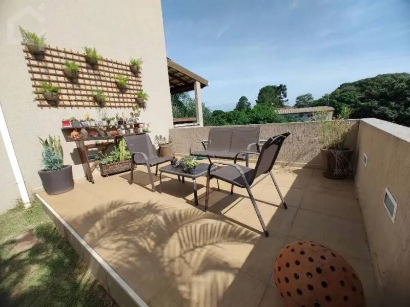 Casa, 4 quartos, 246 m² - Foto 2