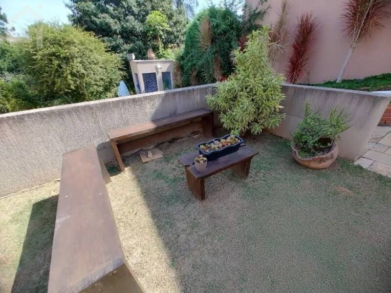 Casa, 4 quartos, 246 m² - Foto 4