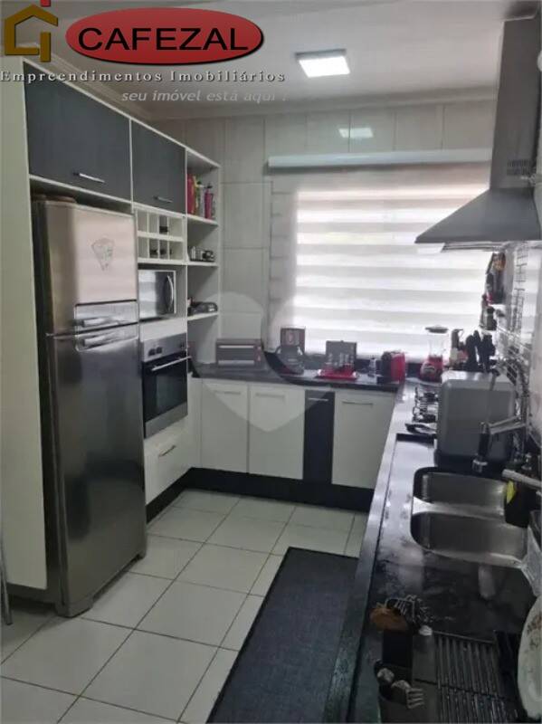Casa, 4 quartos, 260 m² - Foto 10
