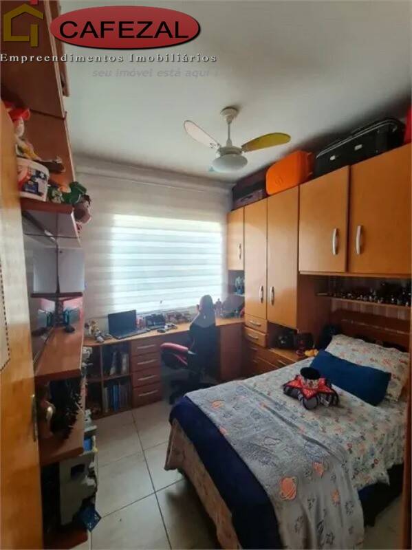Casa, 4 quartos, 260 m² - Foto 14