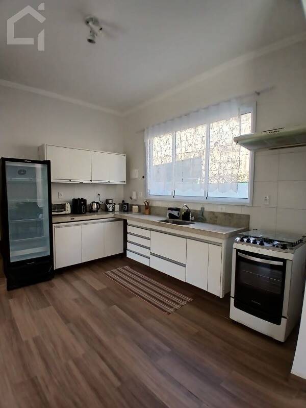 Casa, 3 quartos, 262 m² - Foto 4
