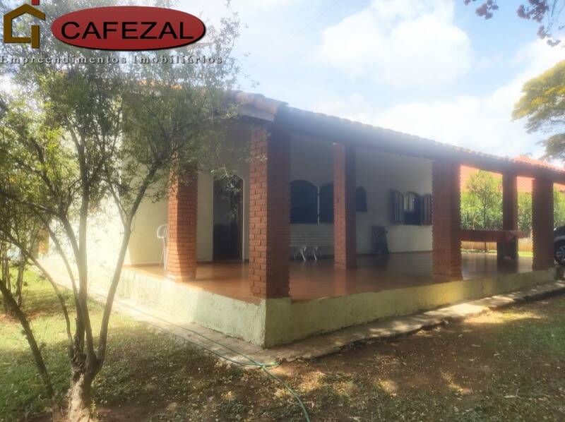 Casa, 3 quartos, 218 m² - Foto 2