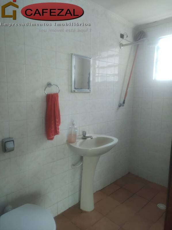 Casa, 3 quartos, 218 m² - Foto 23