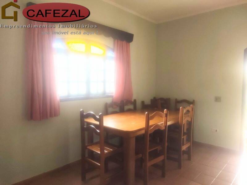 Casa, 3 quartos, 218 m² - Foto 37