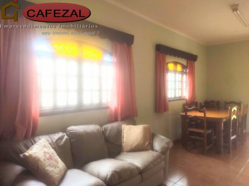 Casa, 3 quartos, 218 m² - Foto 38