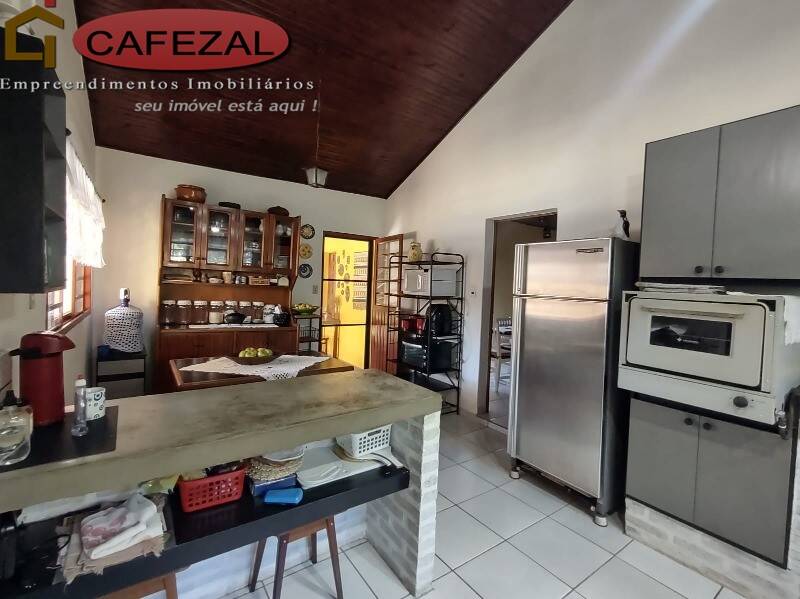 Casa, 3 quartos, 267 m² - Foto 26