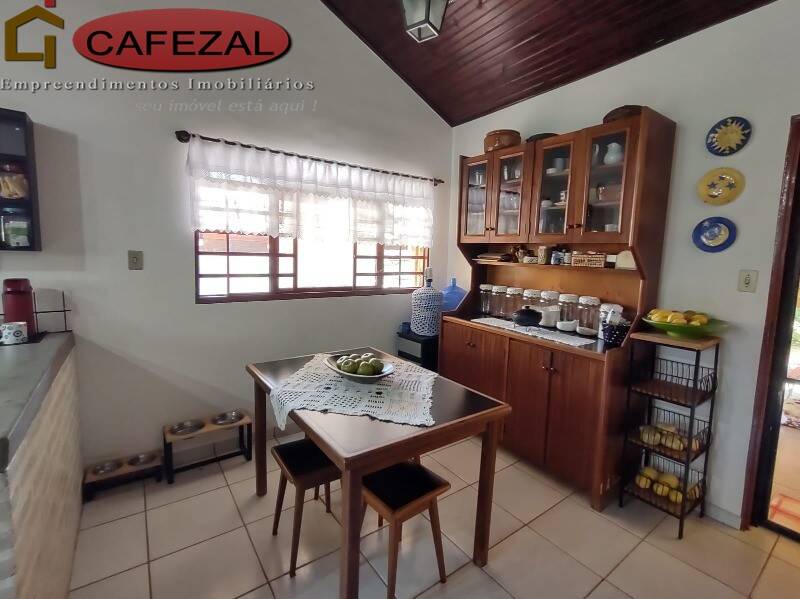 Casa, 3 quartos, 267 m² - Foto 28