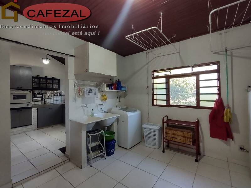 Casa, 3 quartos, 267 m² - Foto 33