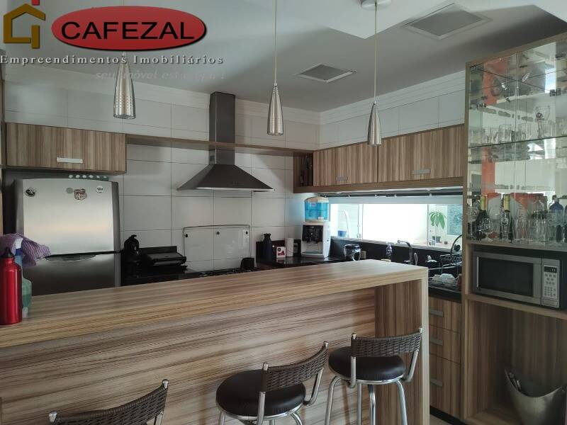 Casa, 3 quartos, 350 m² - Foto 22