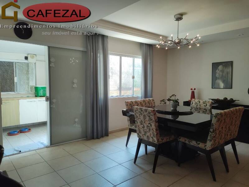 Casa, 3 quartos, 350 m² - Foto 24