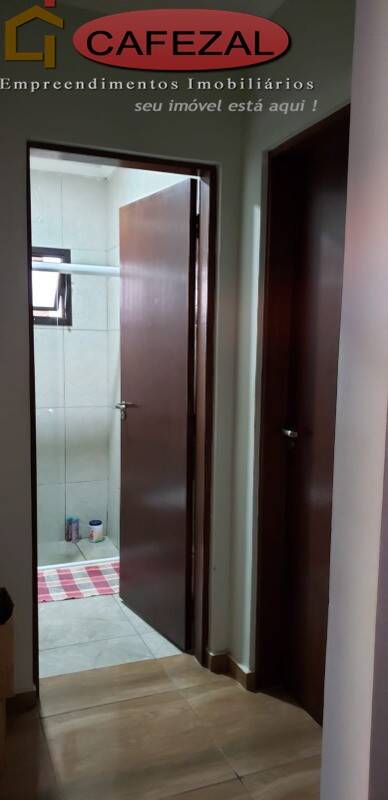Casa, 4 quartos, 256 m² - Foto 28