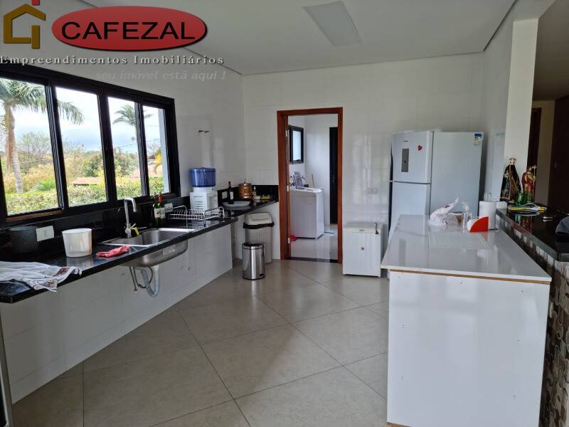Casa, 3 quartos, 290 m² - Foto 30