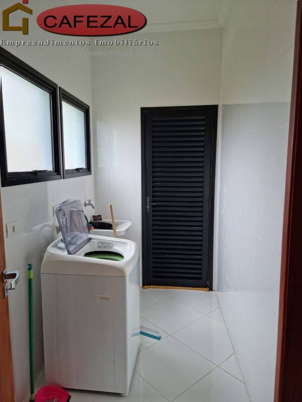 Casa, 3 quartos, 290 m² - Foto 33