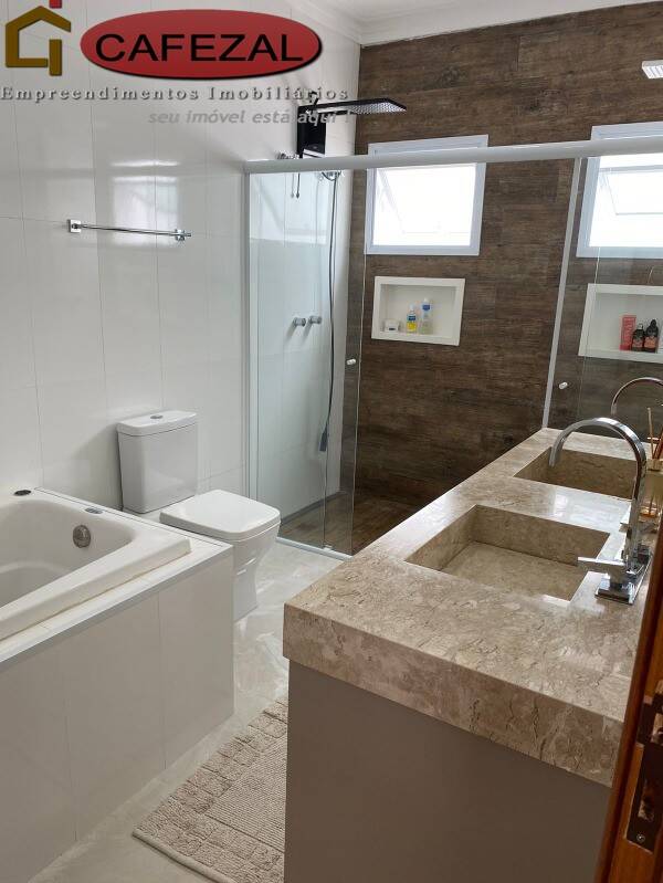 Casa, 3 quartos, 378 m² - Foto 37