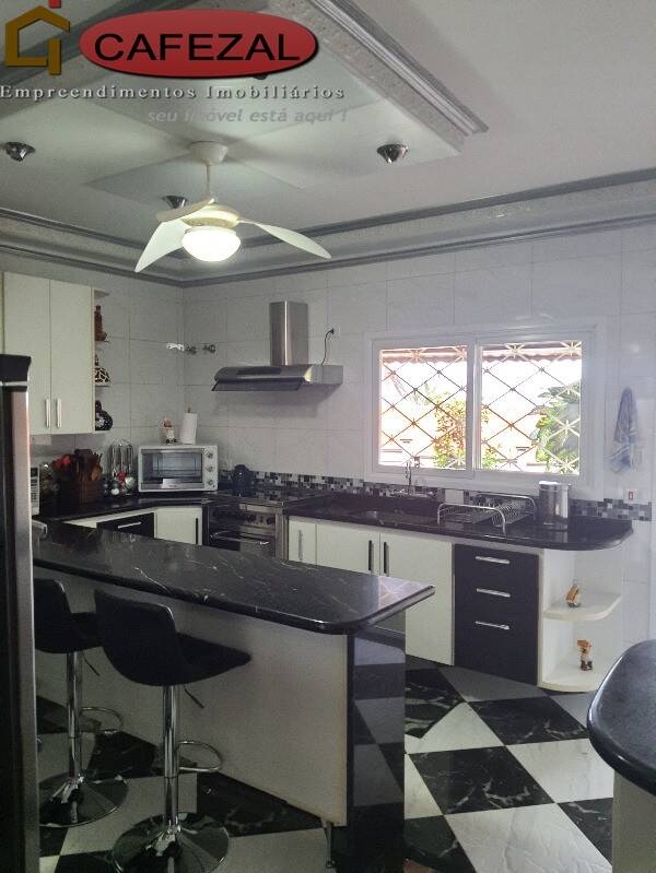 Casa, 3 quartos, 530 m² - Foto 34