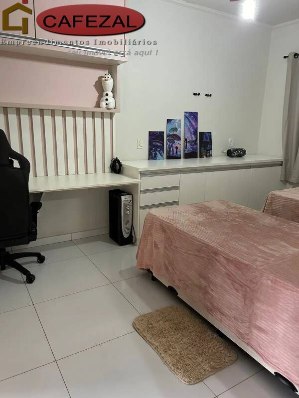 Casa, 3 quartos, 350 m² - Foto 24