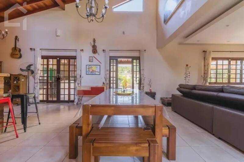 Casa, 3 quartos, 247 m² - Foto 7
