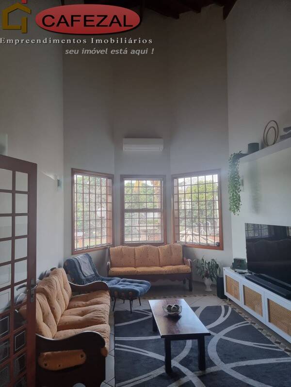 Casa, 2 quartos, 257 m² - Foto 19