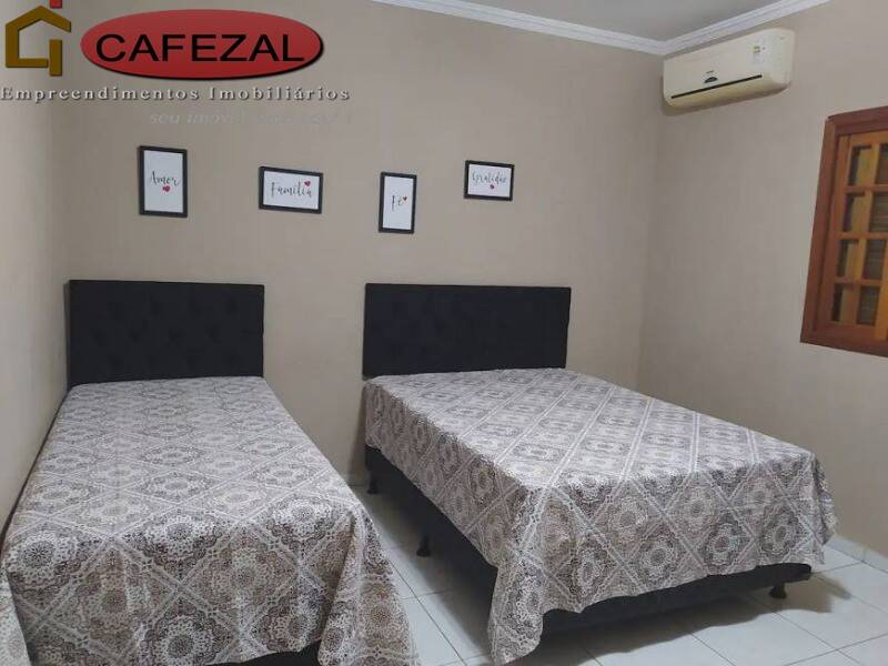 Casa, 3 quartos, 300 m² - Foto 13