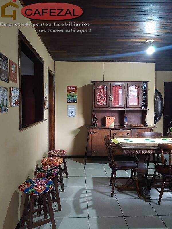 Casa, 4 quartos, 247 m² - Foto 15