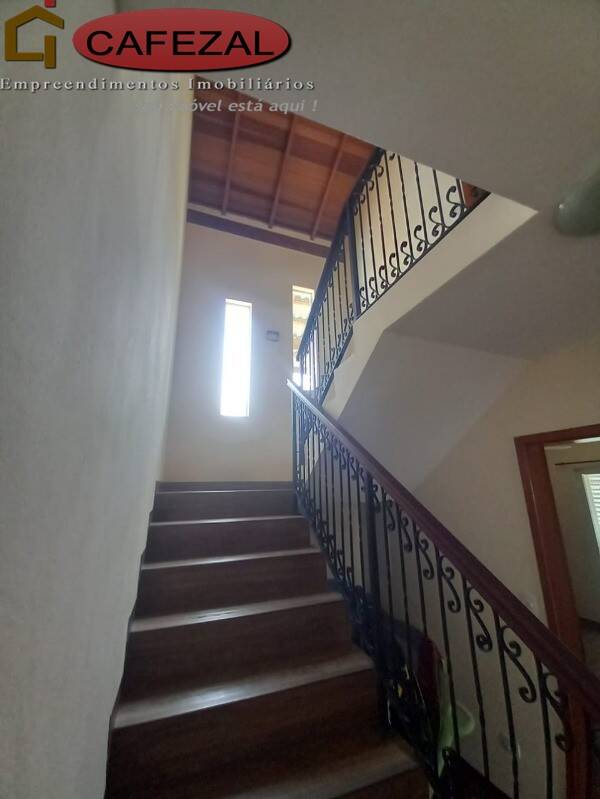 Casa, 4 quartos, 280 m² - Foto 35