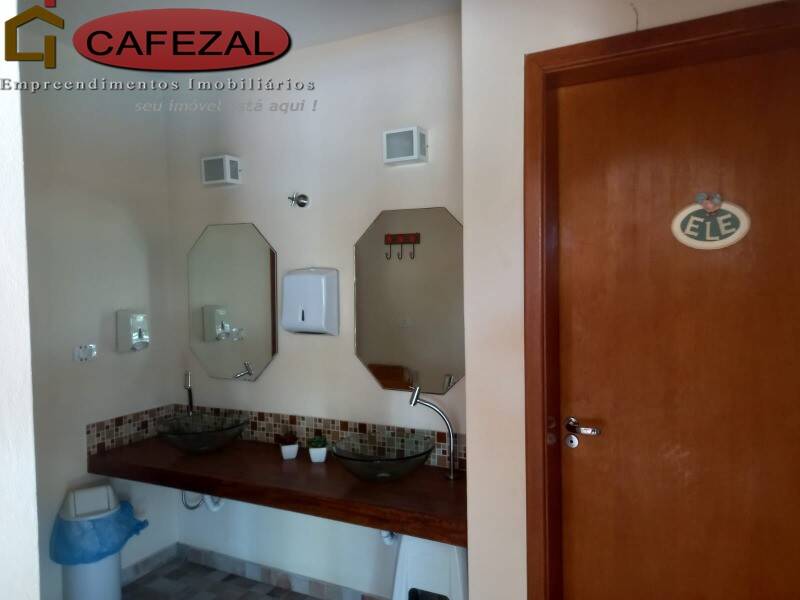 Casa, 4 quartos, 280 m² - Foto 25