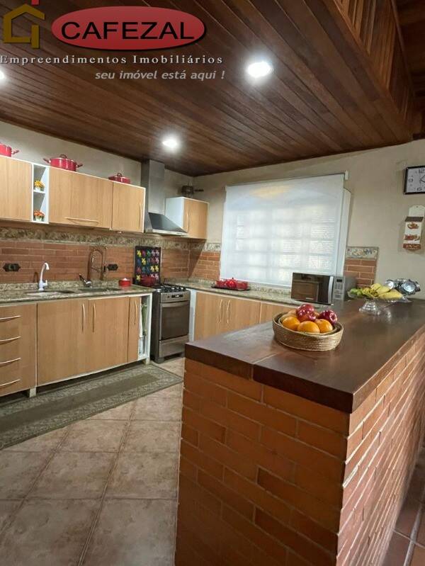 Casa, 5 quartos, 370 m² - Foto 12