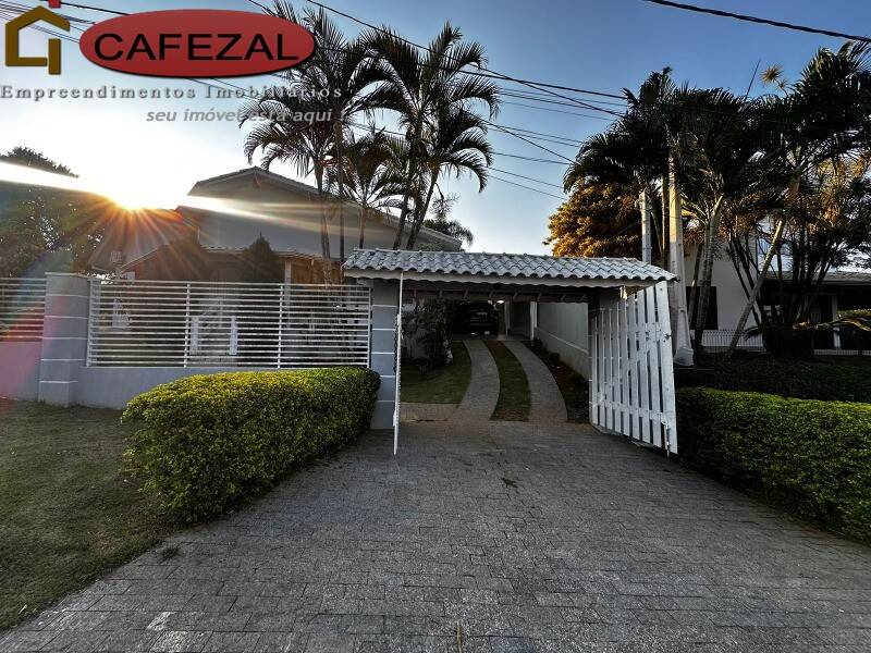 Casa, 3 quartos, 275 m² - Foto 1