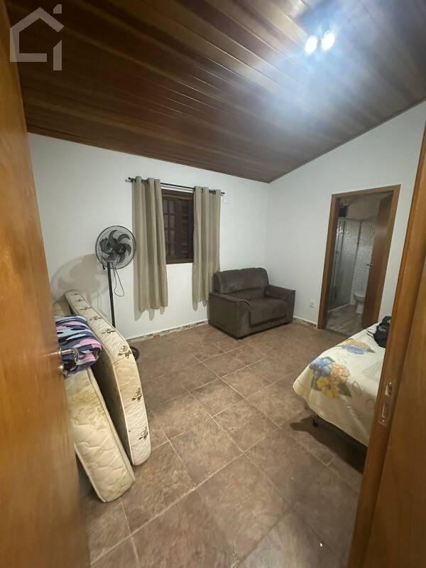 Casa, 3 quartos, 220 m² - Foto 9
