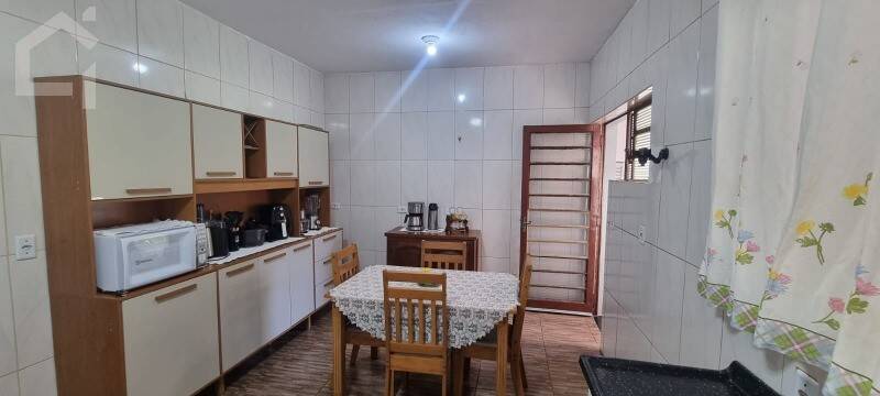 Casa, 3 quartos, 216 m² - Foto 15