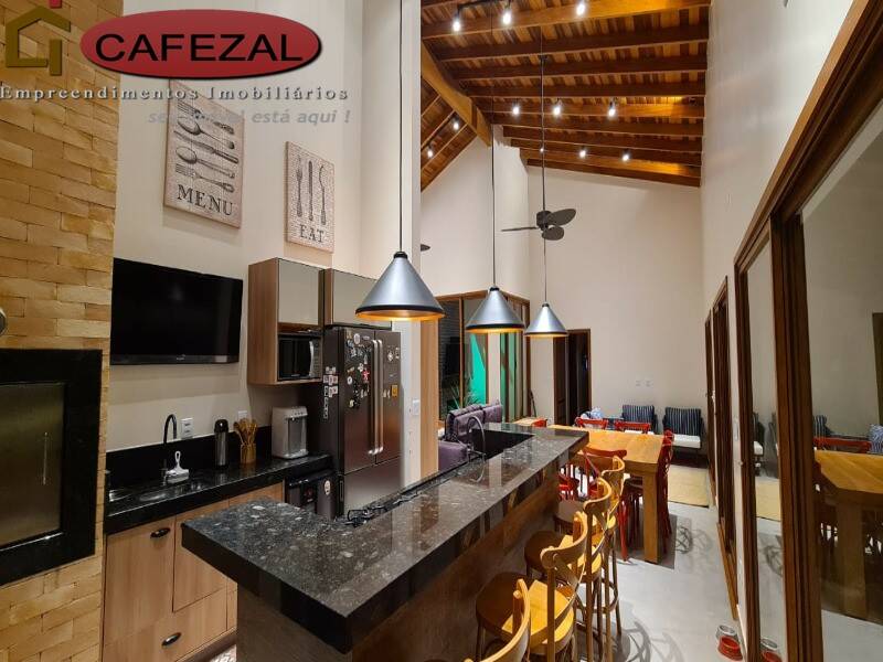 Casa, 4 quartos, 216 m² - Foto 8
