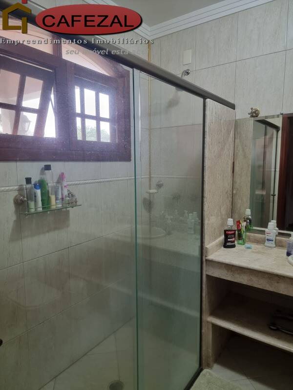 Casa, 3 quartos, 325 m² - Foto 44