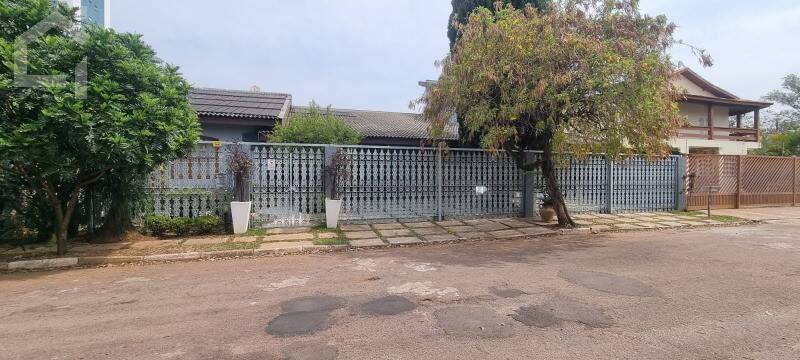 Sobrado, 4 quartos, 600 m² - Foto 1