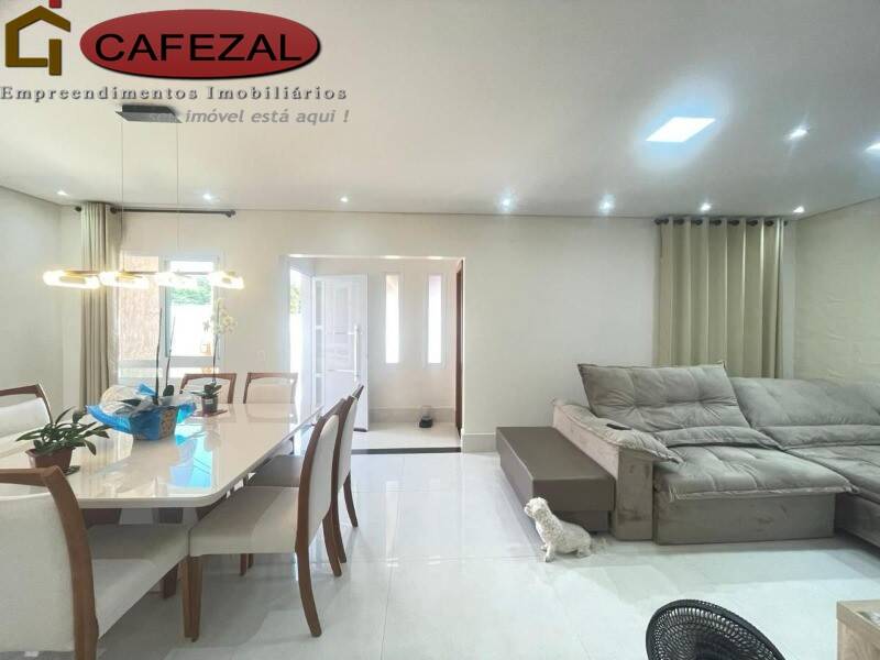 Casa, 3 quartos, 200 m² - Foto 4