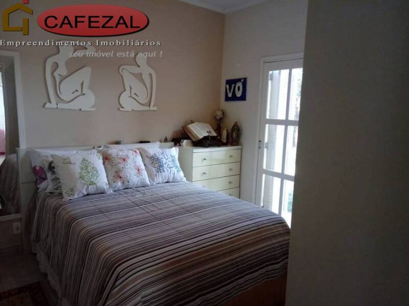 Casa, 3 quartos, 205 m² - Foto 17