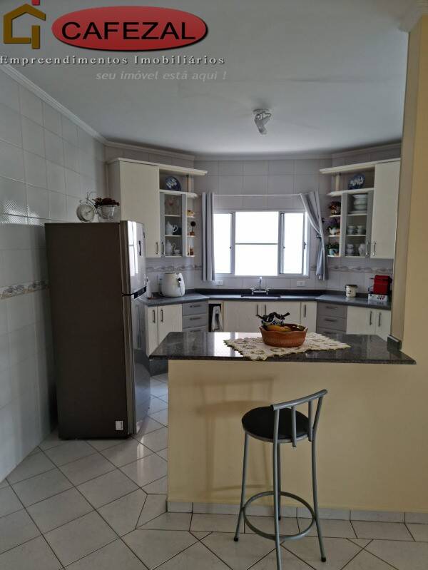 Casa, 3 quartos, 280 m² - Foto 19