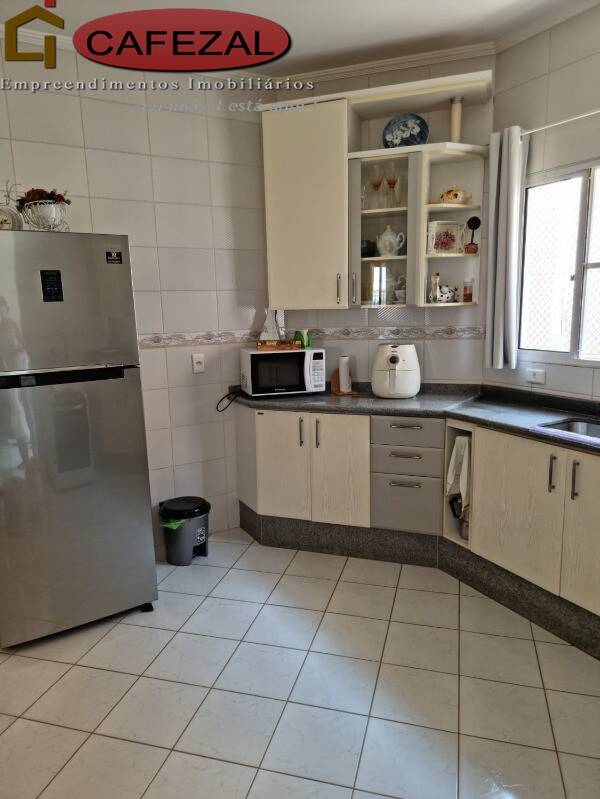 Casa, 3 quartos, 280 m² - Foto 21
