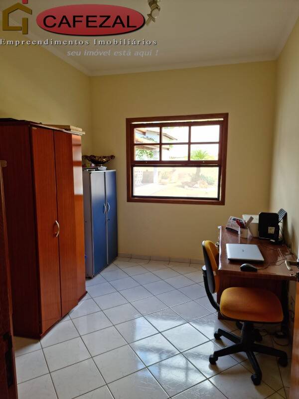 Casa, 3 quartos, 280 m² - Foto 23
