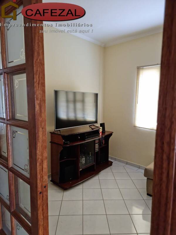 Casa, 3 quartos, 280 m² - Foto 24