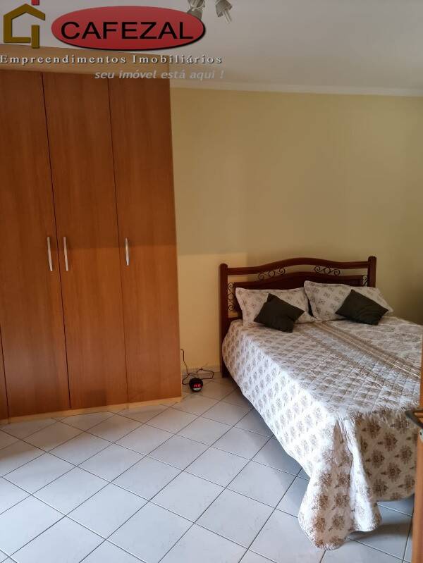 Casa, 3 quartos, 280 m² - Foto 33