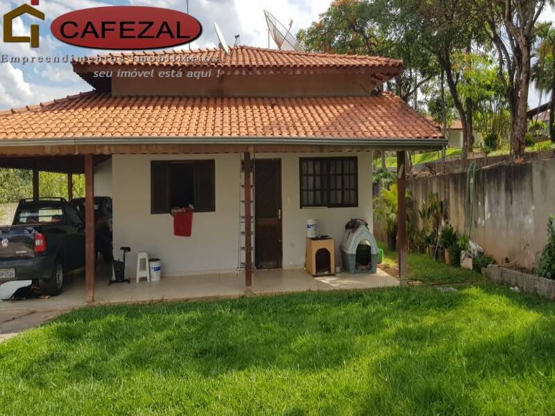 Casa, 3 quartos, 252 m² - Foto 1