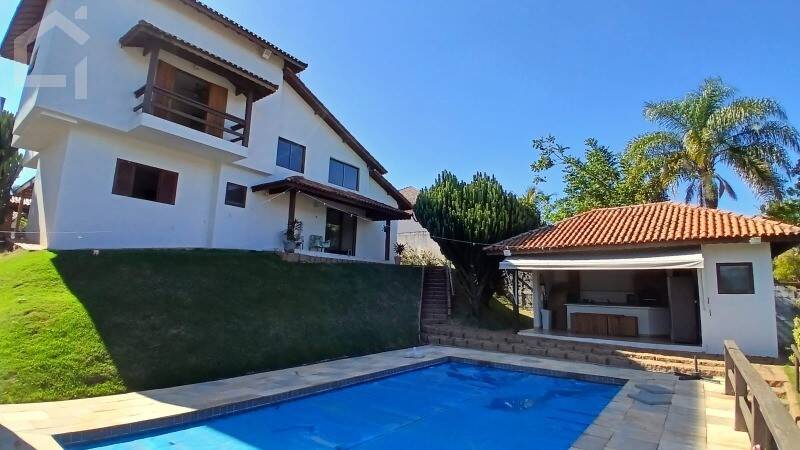 Casa, 4 quartos, 271 m² - Foto 1